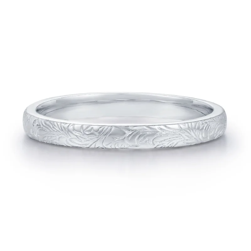 Custom Silver Cocktail Rings For Bold Glam-Everwood Carved Band (Female)