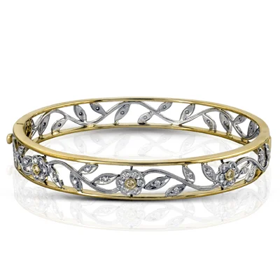 Bangles For Everyday Wear-Trellis Bangle in 18k Gold with Diamonds MB1151