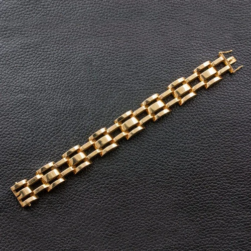 Bracelets With Trendy Shapes-Gold Link Estate Bracelet